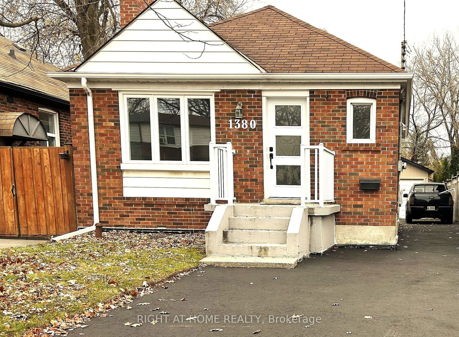 Detached House for sale at 1380 Woodbine Avenue, Toronto, East York, M4C 4G5 - MLS: E11965603