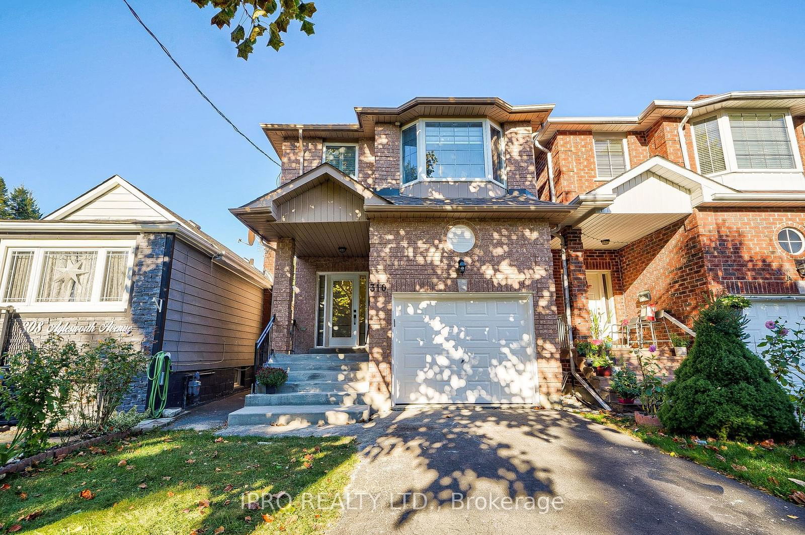 Detached House for sale at 310 Aylesworth Avenue, Toronto, Birchcliffe-Cliffside, M1N 2K2 - MLS: E11965672