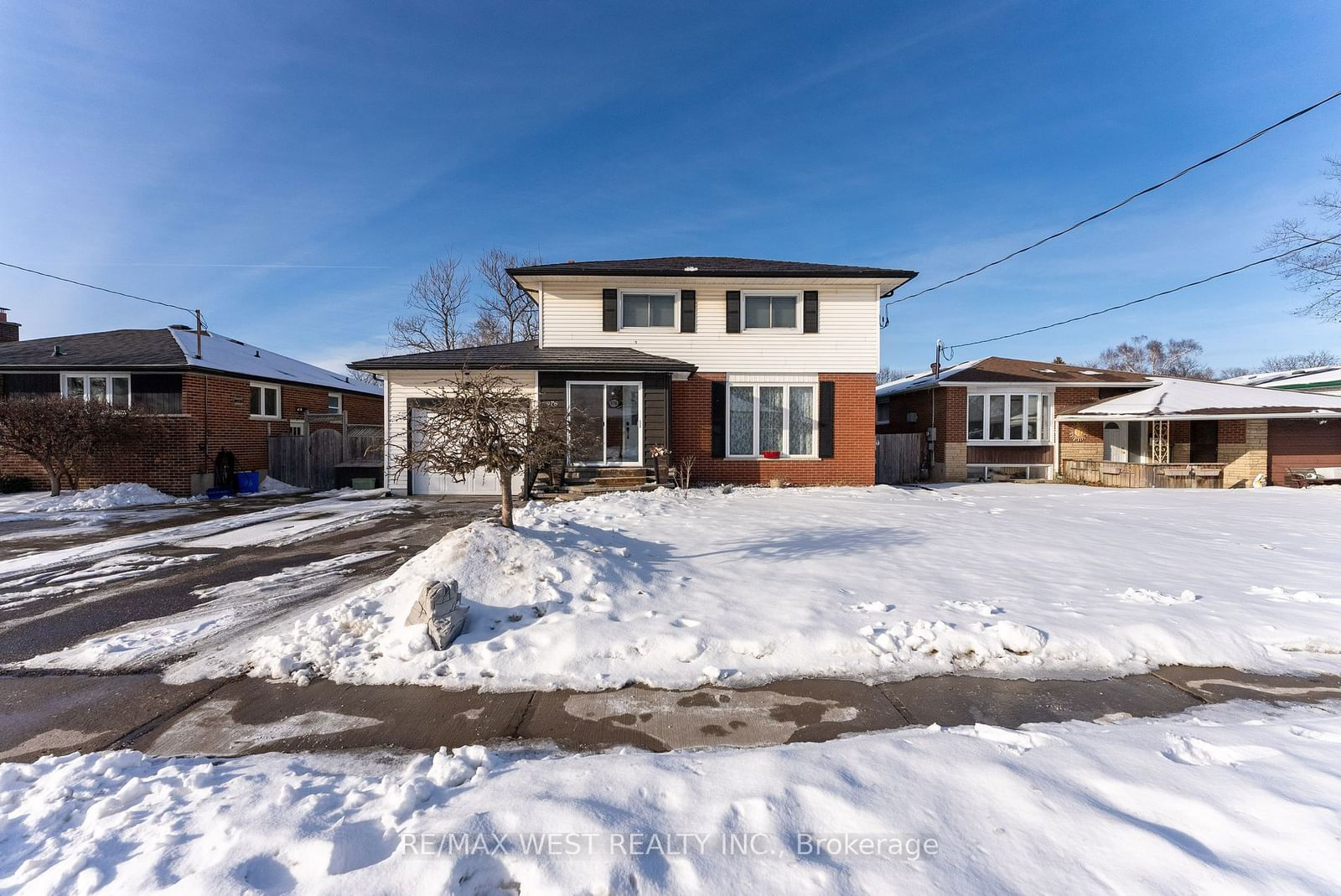 Detached House for sale at 976 Olive Avenue, Oshawa, Donevan, L1H 2S9 - MLS: E11965806