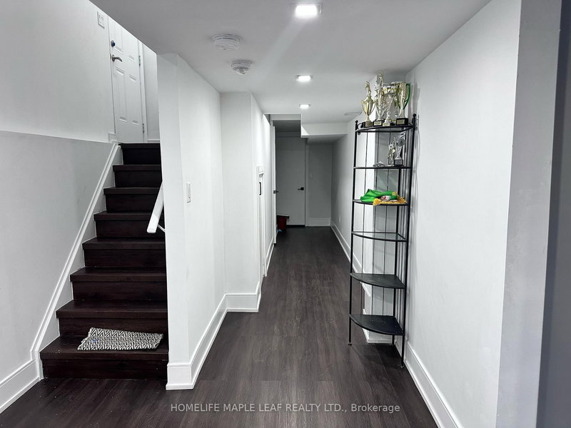 1174 ENCHANTED Cres, Pickering, L1X 0G9 | Image 3