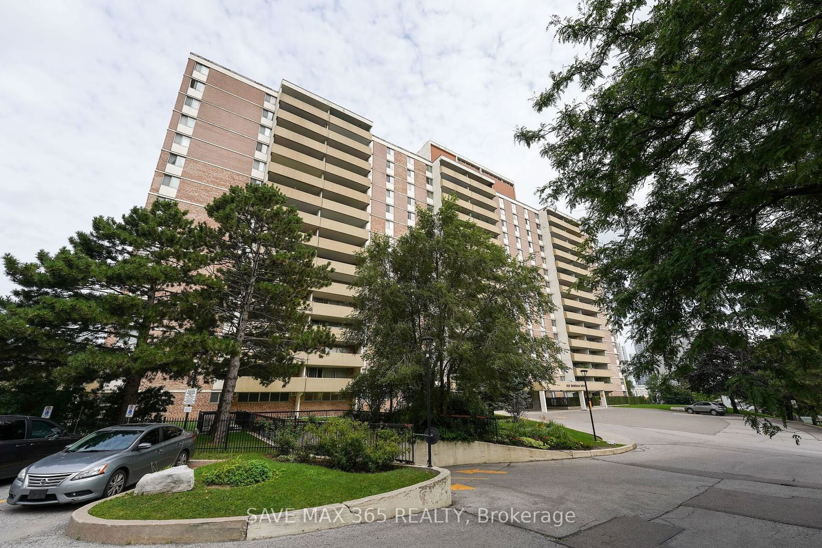 Condo for sale at 101-120 Dundalk Drive, Toronto, Dorset Park, M1P 4V9 - MLS: E11966152