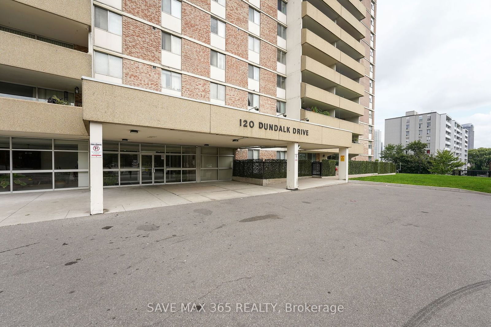 Condo for sale at 101-120 Dundalk Drive, Toronto, Dorset Park, M1P 4V9 - MLS: E11966152