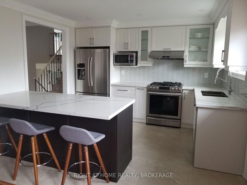 home for lease on Main-164 Guildwood Pkwy
