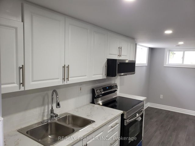 Lower - 635 Bloor Street E