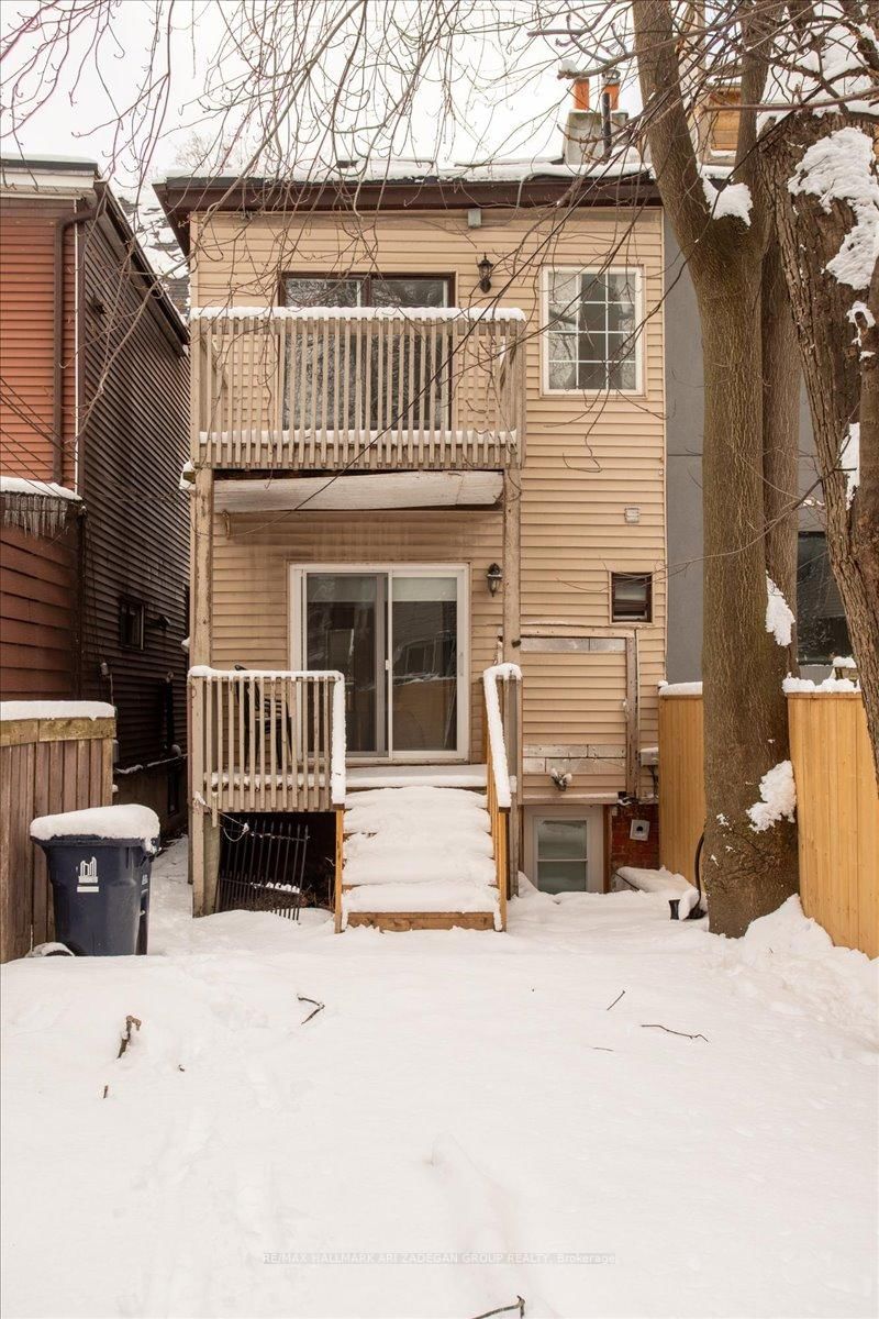 Semi-Detached House for lease at Upper Fl-138 Booth Avenue, Toronto, South Riverdale, M4M 2M4 - MLS: E11967058