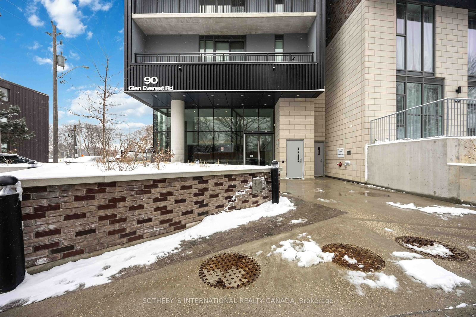 Condo for lease at 709-90 Glen Everest Road, Toronto, Birchcliffe-Cliffside, M1N 0C3 - MLS: E11967067