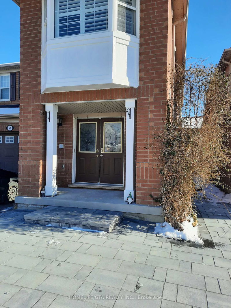 home for lease on 21 Knotwood Crescent