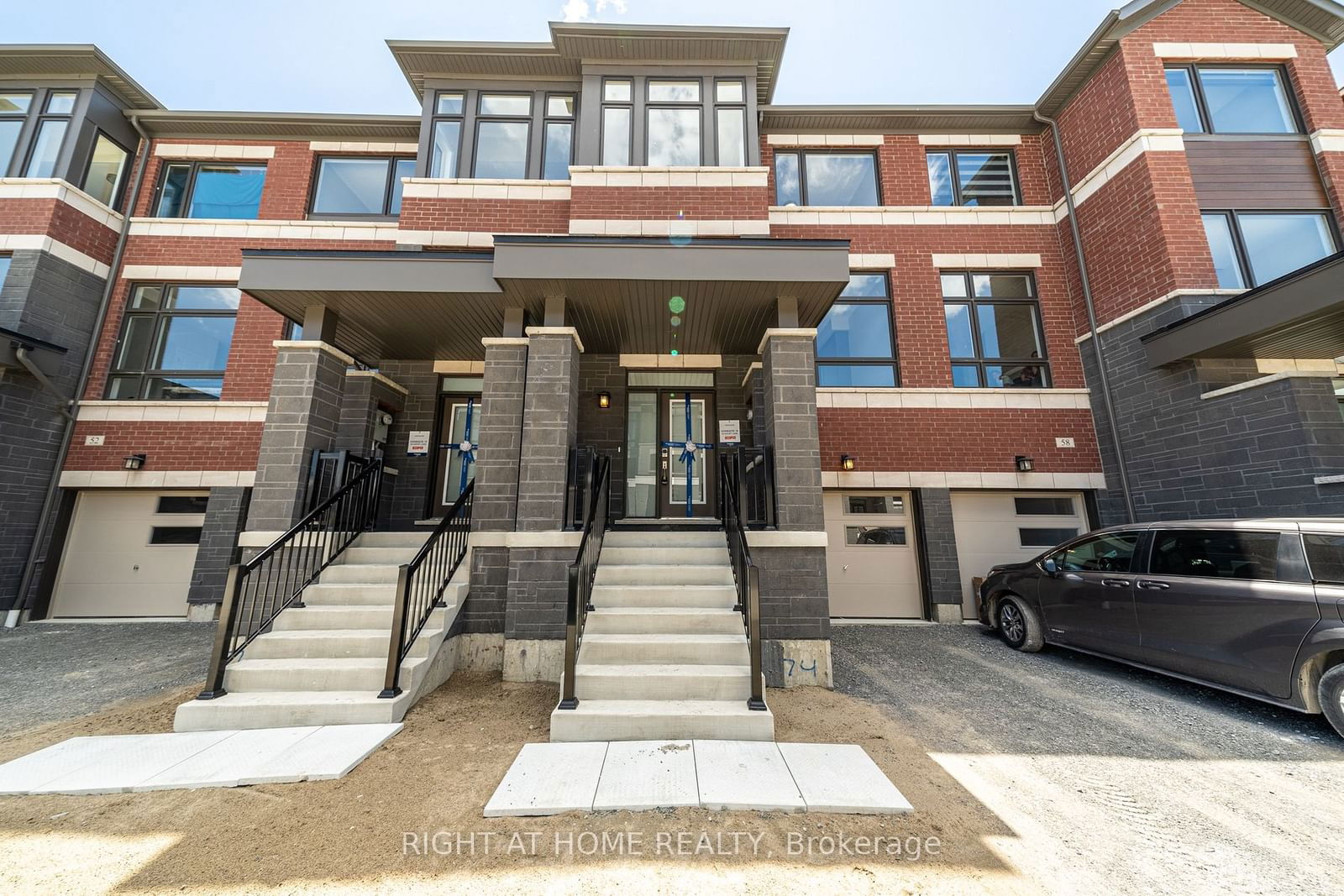 Townhouse for lease at 56 Douet Lane, Ajax, South East, L1Z 0V4 - MLS: E11967460