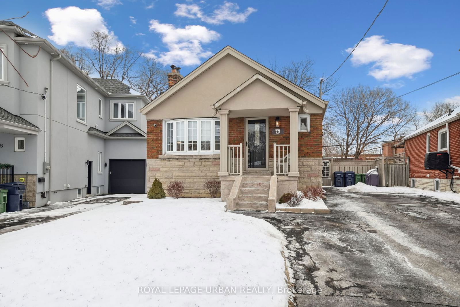 Detached House for sale at 73 Delwood Drive, Toronto, Clairlea-Birchmount, M1L 2S8 - MLS: E11967550