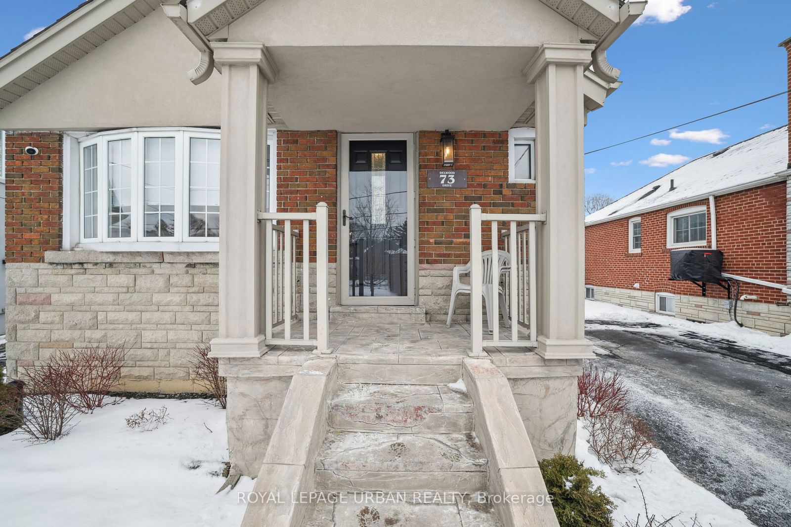 Detached House for sale at 73 Delwood Drive, Toronto, Clairlea-Birchmount, M1L 2S8 - MLS: E11967550