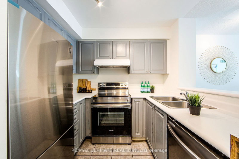 703 - 11 Lee Centre Dr, Toronto, M1H 3J5 | Image 2