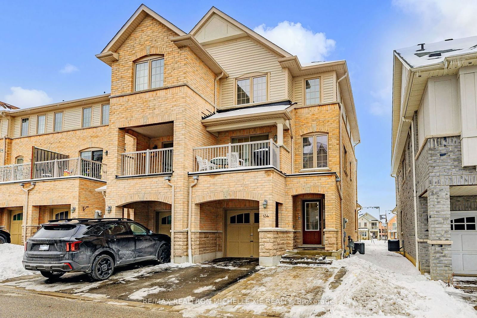 Townhouse for sale at 134 Goss Lane, Ajax, Central East, L1Z 0K8 - MLS: E11968139