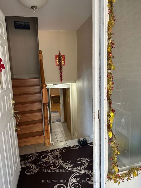 Semi-Detached House leased at BASEMENT-334 Chester Le Boulevard, Toronto, L'Amoreaux, M1W 2K6 - MLS: E11968375