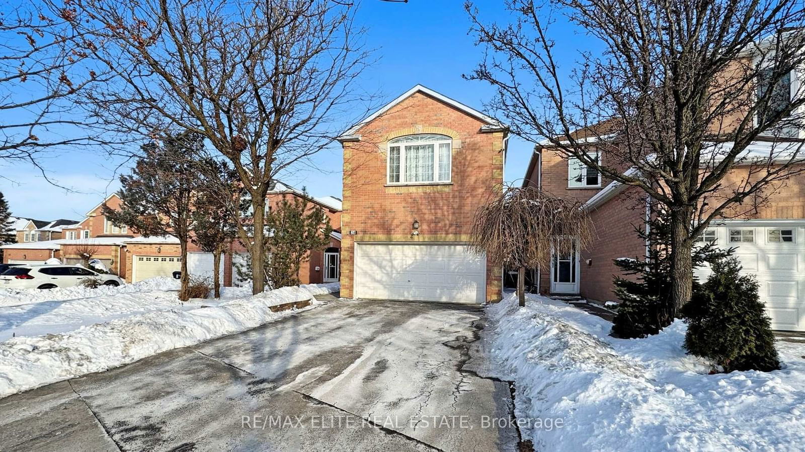 Detached House for sale at 28 Cascaden Street, Toronto, Milliken, M1V 5L7 - MLS: E11968475