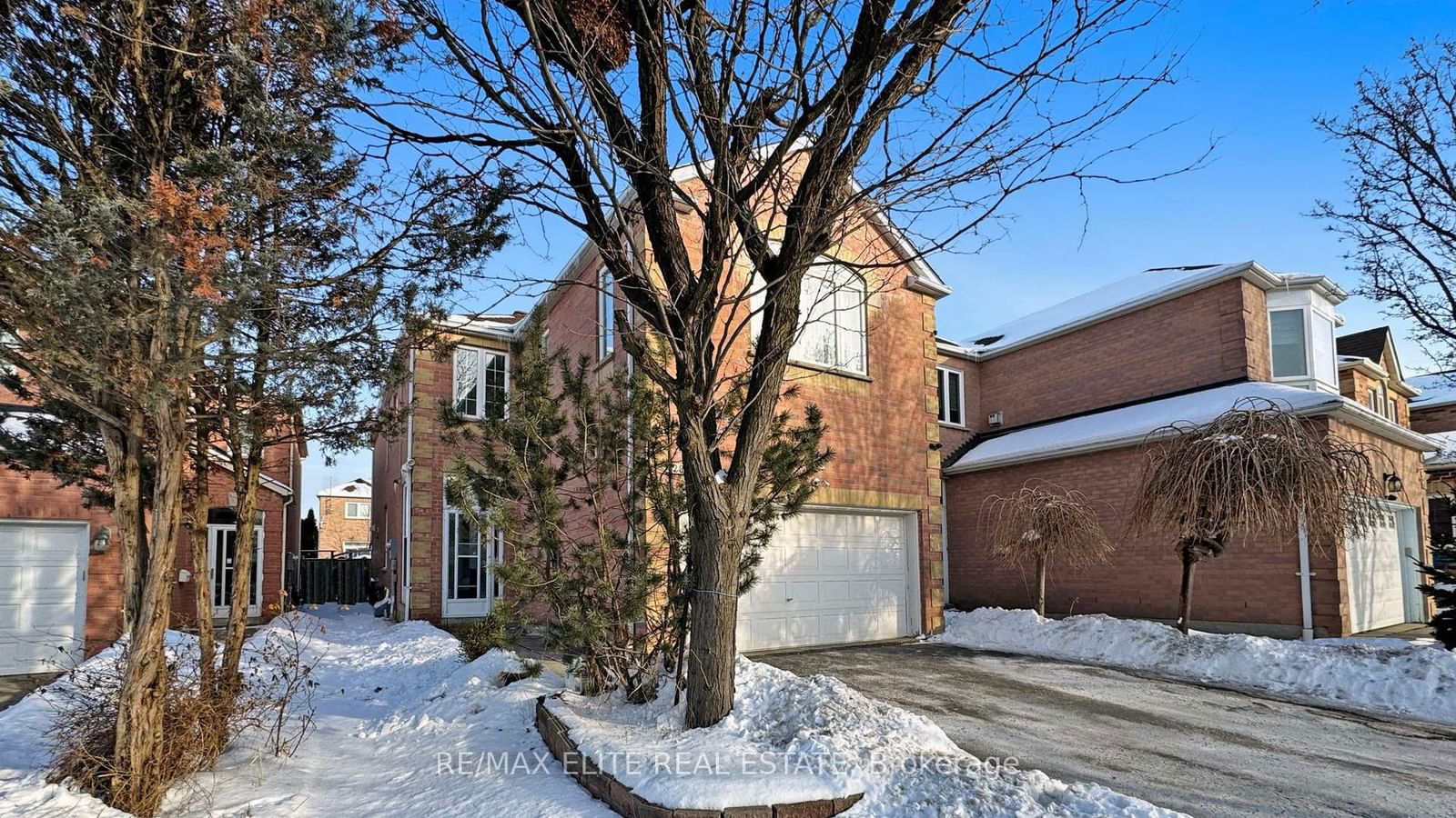 Detached House sold at 28 Cascaden Street, Toronto, Milliken, M1V 5L7 - MLS: E11968475