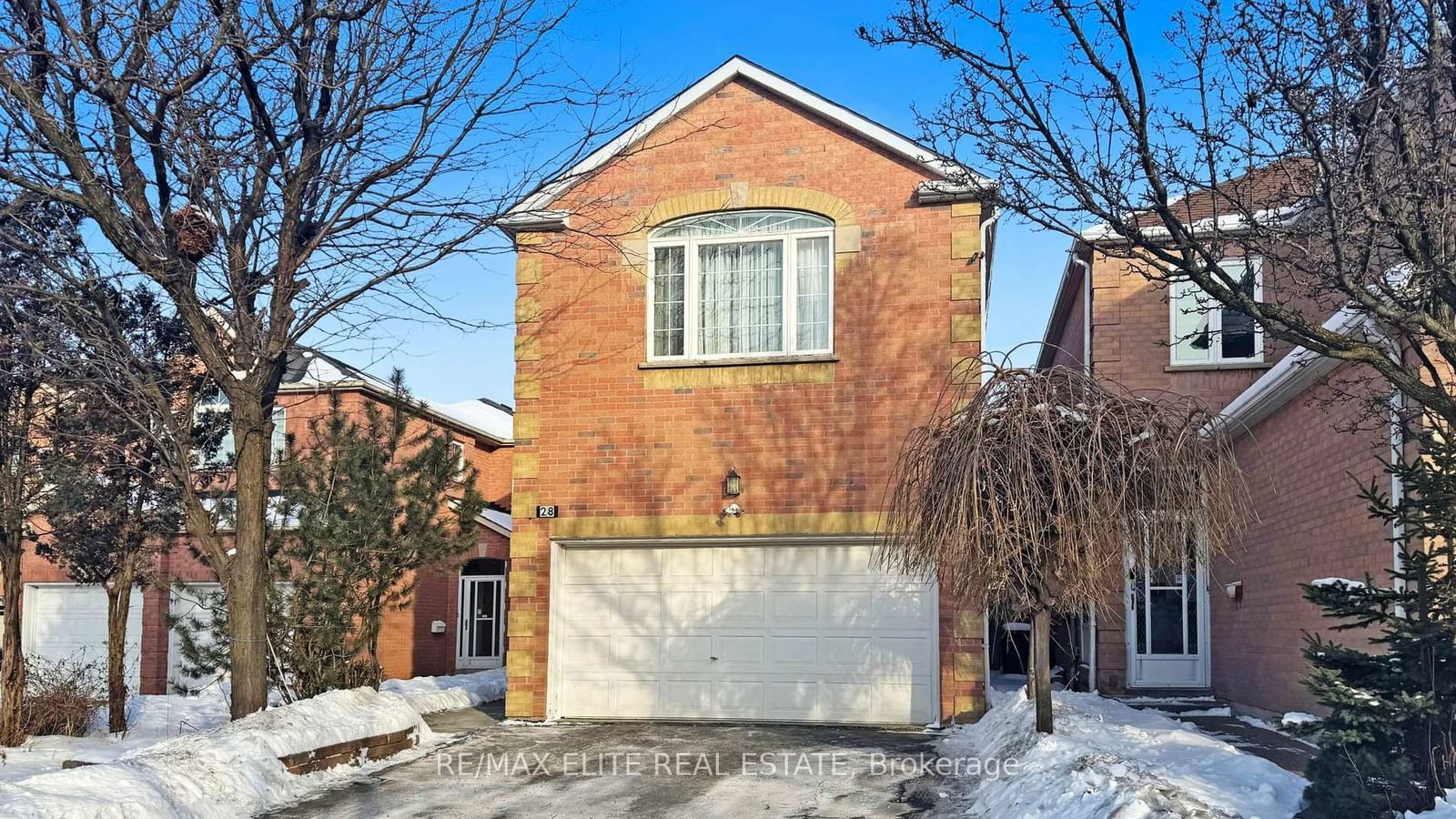 Detached House sold at 28 Cascaden Street, Toronto, Milliken, M1V 5L7 - MLS: E11968475