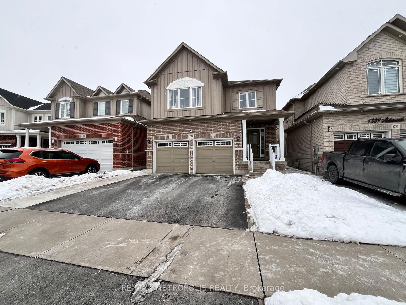 Detached House for lease at BSMT-1335 Aldsworth Crescent, Oshawa, Eastdale, L1K 0S4 - MLS: E11968501