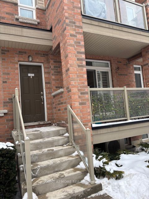 Townhouse for sale at 111-1715 Adirondack Chse, Pickering, Duffin Heights, L1X 0E5 - MLS: E11968717