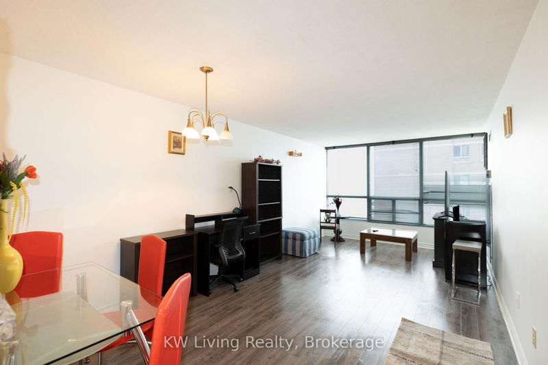 home for lease on 1517-3050 Ellesmere Road