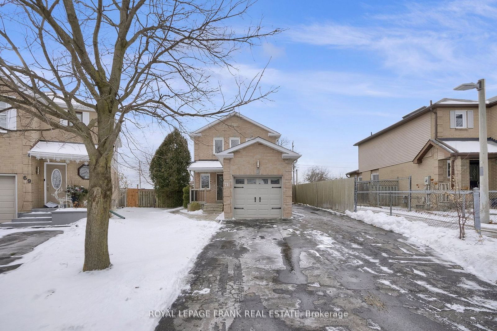 Detached House sold at 71 Turnberry Crescent, Clarington, Courtice, L1E 1A4 - MLS: E11969114