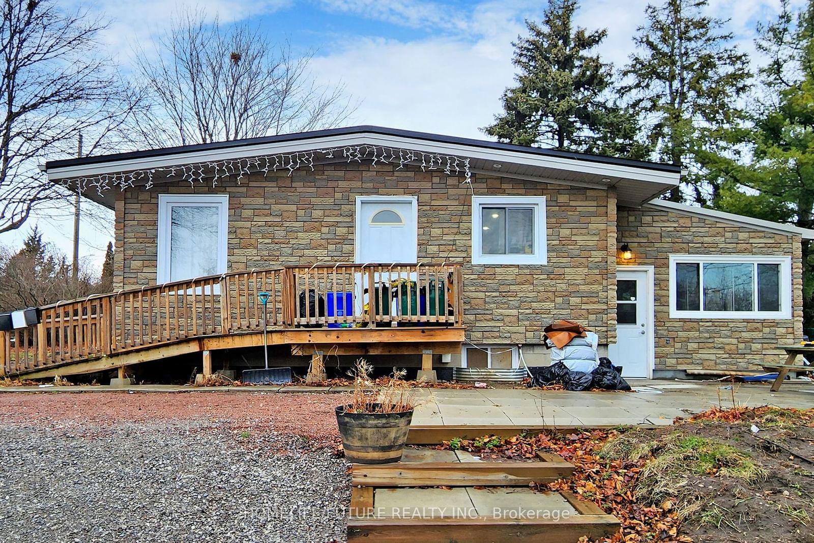 Detached House for lease at 409 Kendalwood Road, Whitby, Blue Grass Meadows, L1N 2G4 - MLS: E11969347