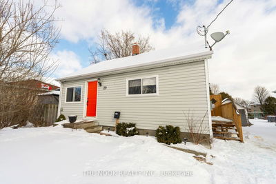 29 Townline Rd, Clarington - Courtice image-0-2