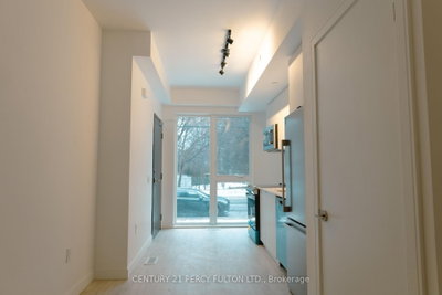 Townhouse leased at 13-180 Clonmore Drive, Toronto, Ontario, M1N 0B9 - Birchcliffe-Cliffside - MLS: E11969580