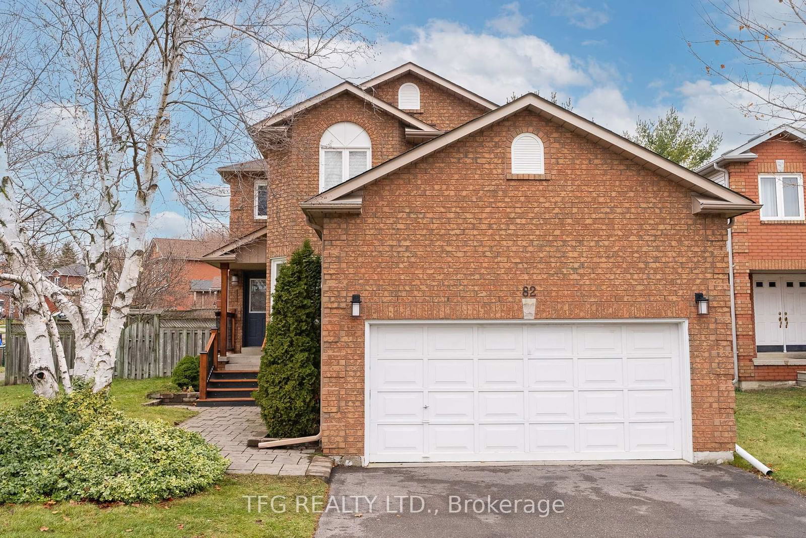 Detached House for sale at 82 Apple Blossom Boulevard, Clarington, Bowmanville, L1C 4M4 - MLS: E11969595