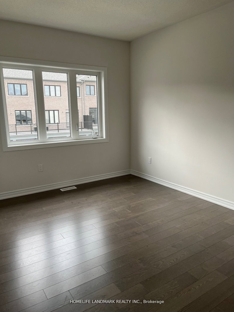 2686 Delphinium Tr, Pickering, L1X 0M1 | Image 3