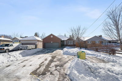 1247 King St, Oshawa - Donevan image-0-3