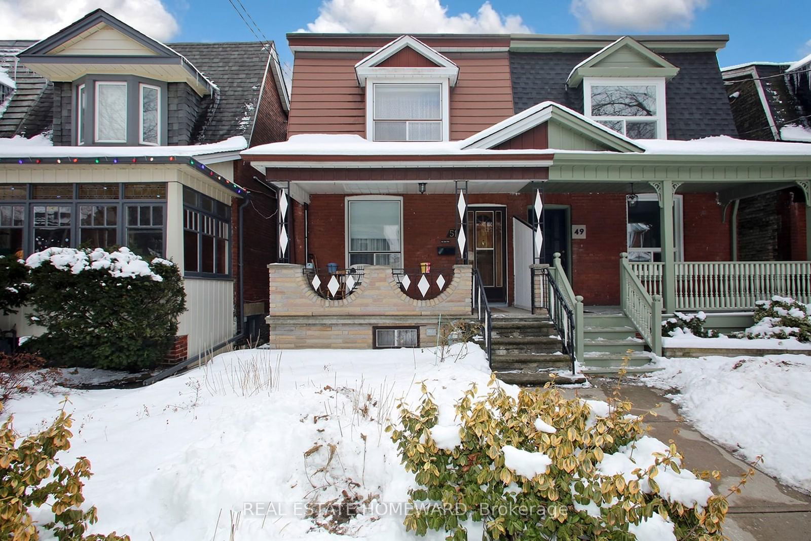 Semi-Detached House sold at 51 Dearbourne Avenue, Toronto, North Riverdale, M4K 1M6 - MLS: E11970231