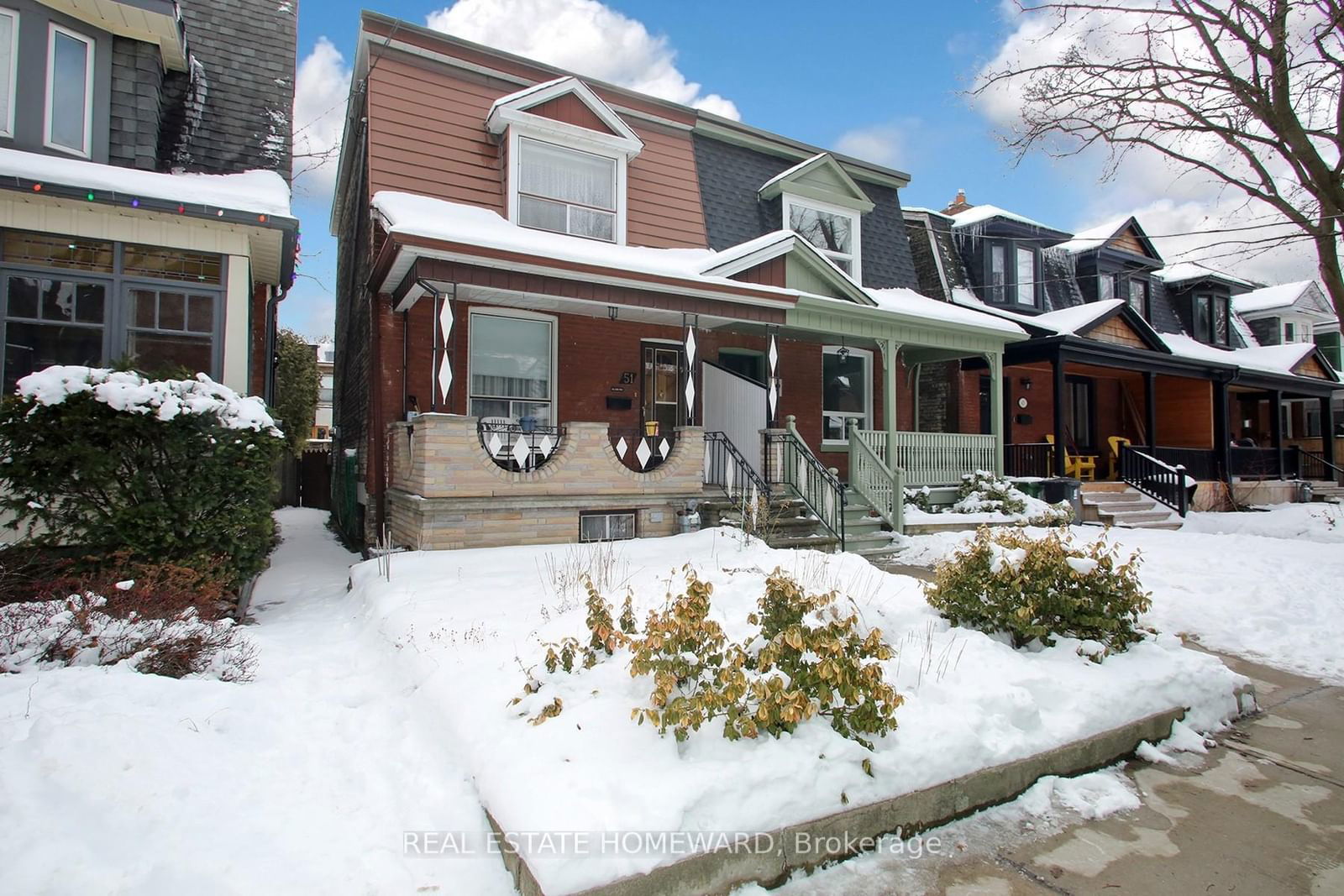 Semi-Detached House sold at 51 Dearbourne Avenue, Toronto, North Riverdale, M4K 1M6 - MLS: E11970231