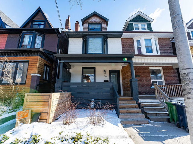 Lower Level - 501B Carlaw Avenue