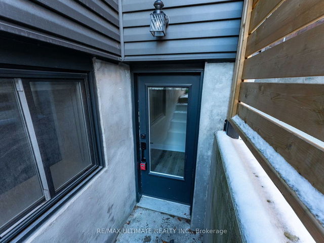 Lower Level - 501B Carlaw Avenue