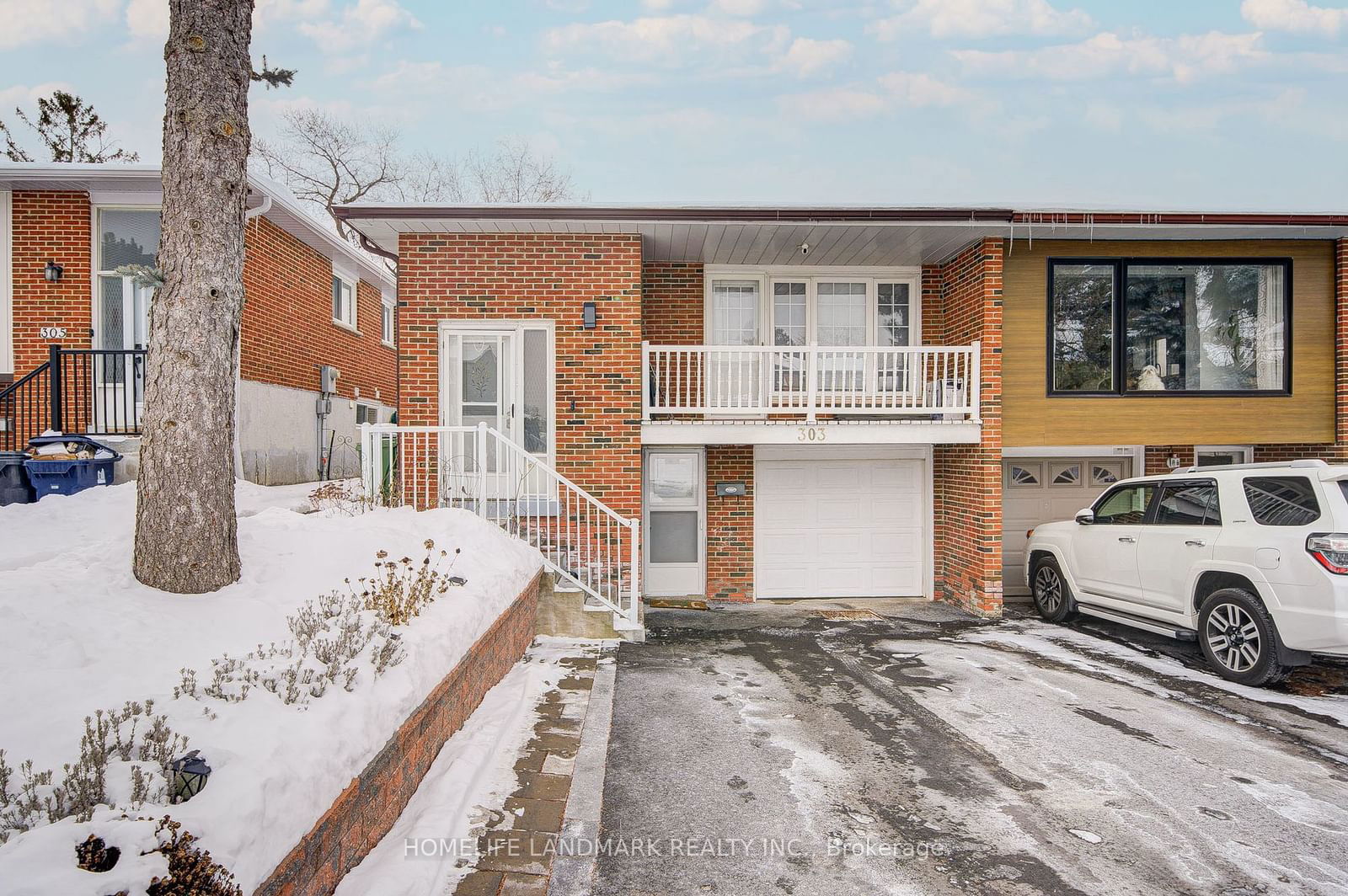 Semi-Detached House for sale at 303 Timberbank Boulevard, Toronto, L'Amoreaux, M1W 2G9 - MLS: E11970657