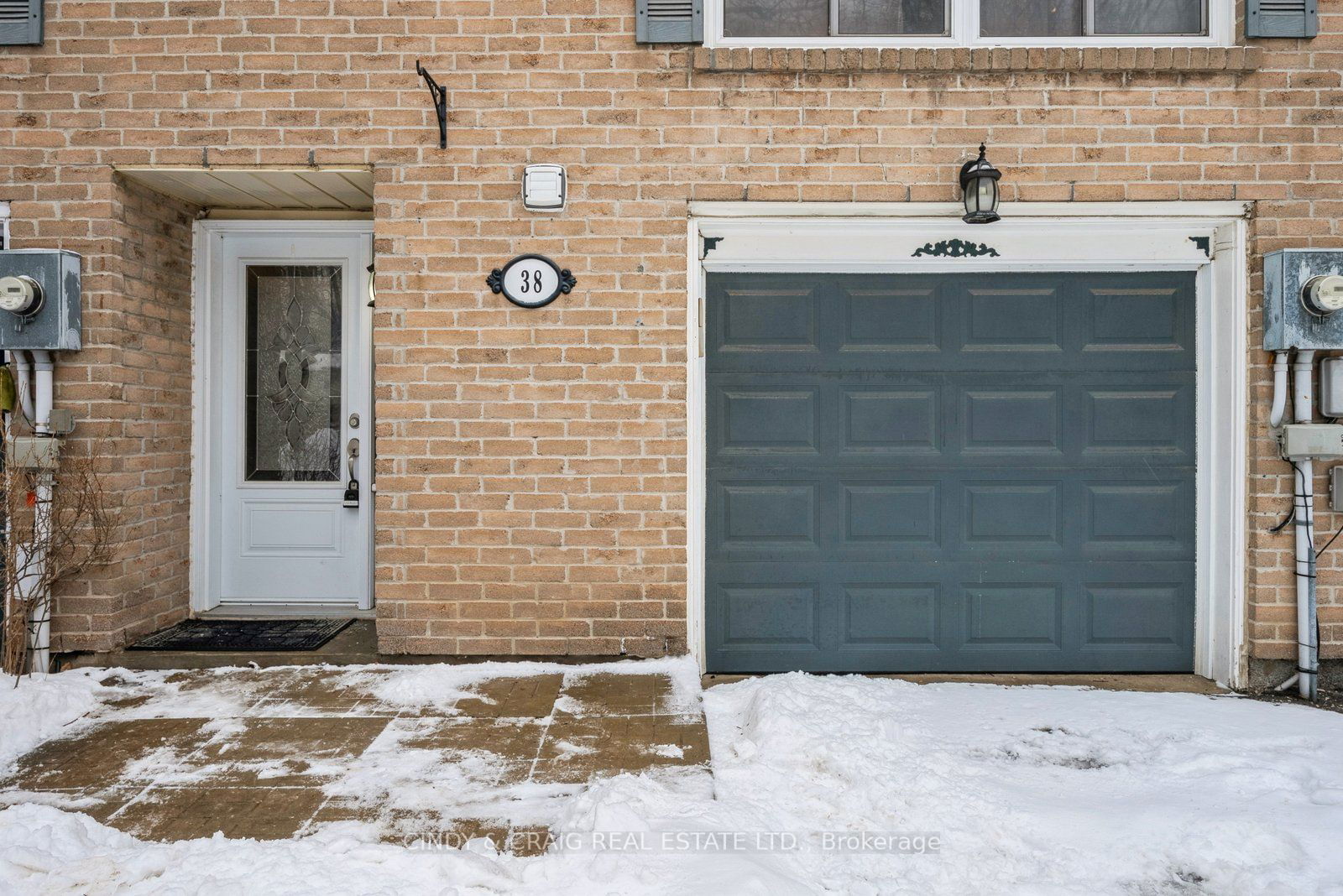 Townhouse sold at 38-1133 Ritson Road, Oshawa, Centennial, L1G 7T3 - MLS: E11970927