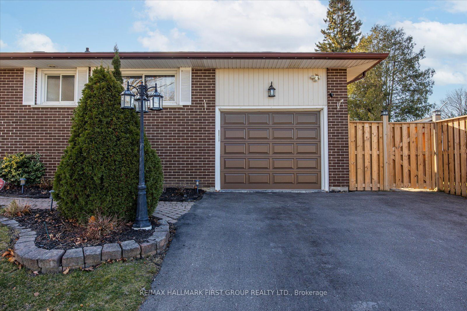 Detached House sold at 397 Bernhard Crescent, Oshawa, O'Neill, L1G 2B7 - MLS: E11970938