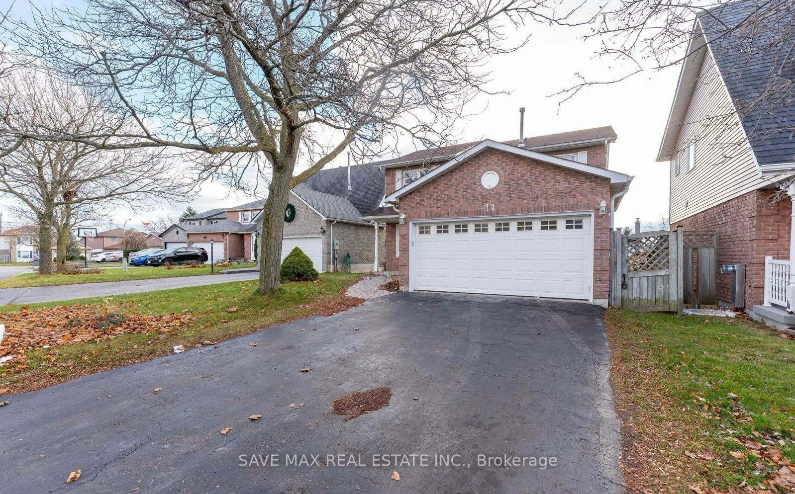 Detached House for lease at Basmt-11 Upland Drive, Whitby, Blue Grass Meadows, L1N 8H6 - MLS: E11971311