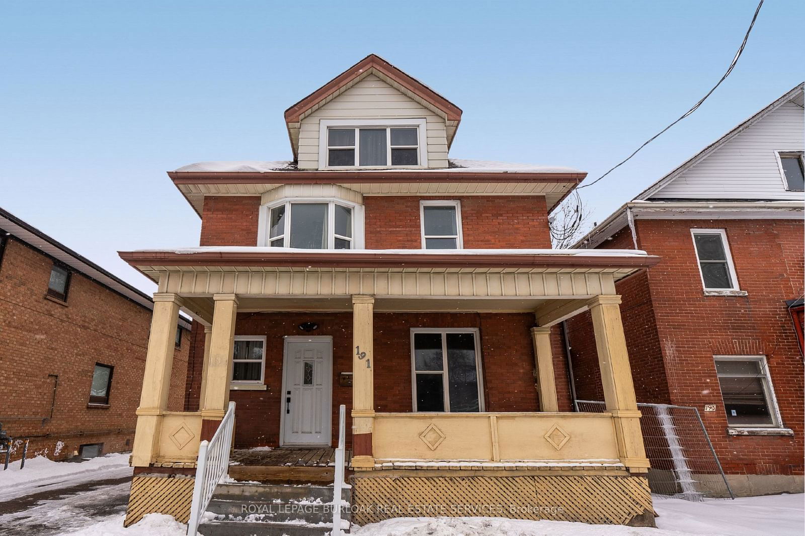 Semi-Detached House for sale at 191 Simcoe Street, Oshawa, Central, L1H 4H2 - MLS: E11971805