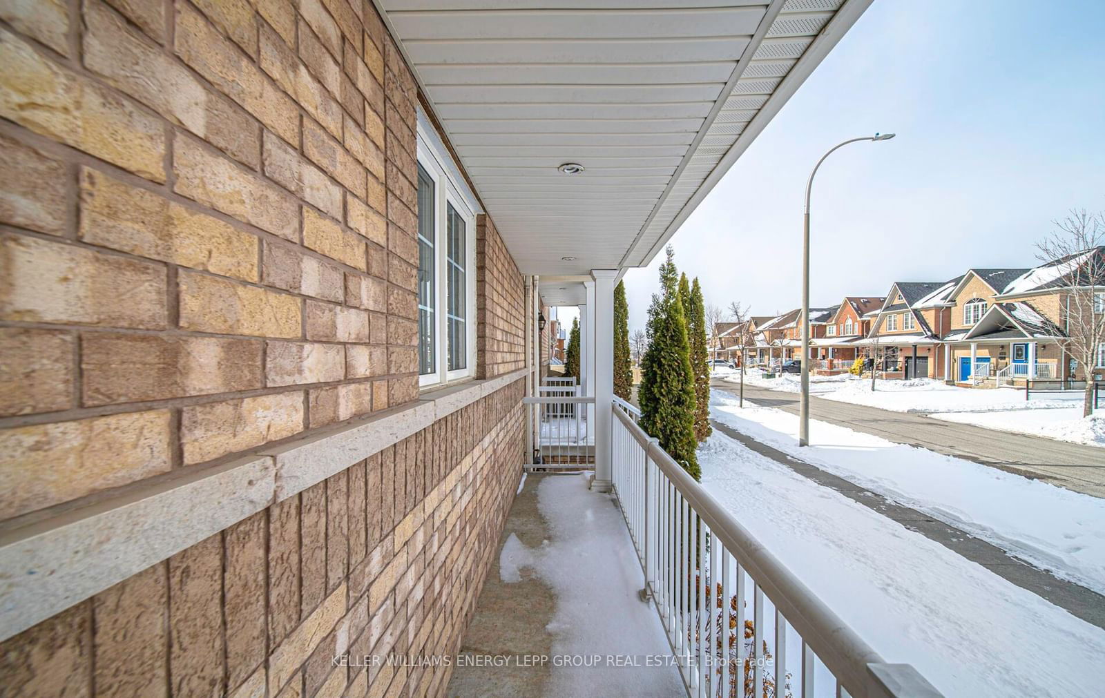 Townhouse for sale at 2 Arbuckle Way, Whitby, Blue Grass Meadows, L1N 0C3 - MLS: E11971983