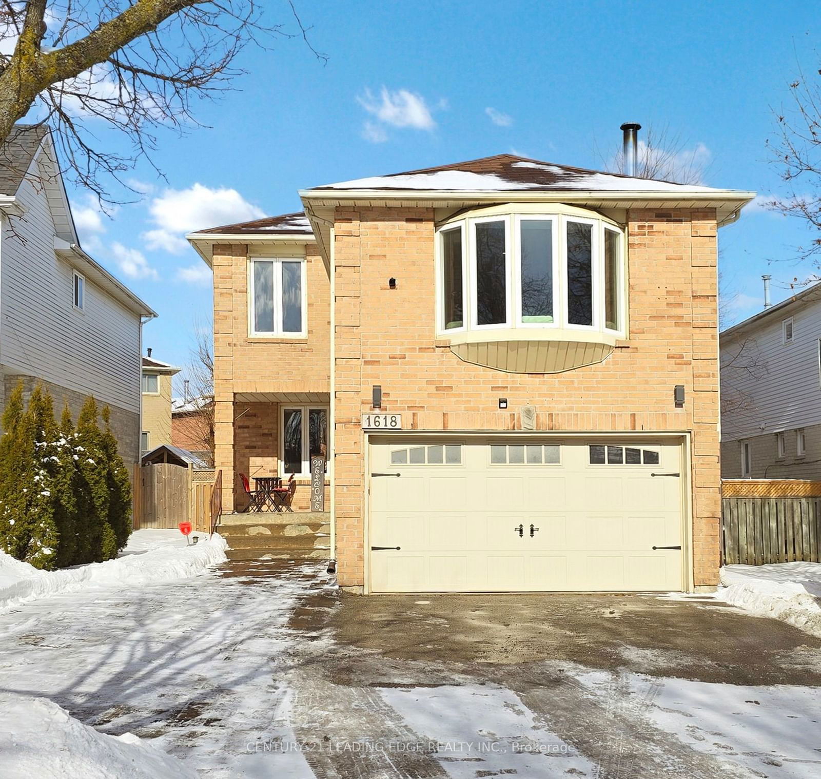 Detached House for sale at 1618 MCBRADY Crescent, Pickering, Brock Ridge, L1X 2B6 - MLS: E11972026