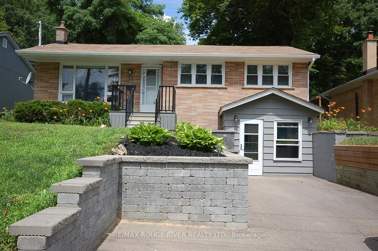 Detached House leased at 72 Lawson Road, Toronto, Centennial Scarborough, M1C 2J2 - MLS: E11972560