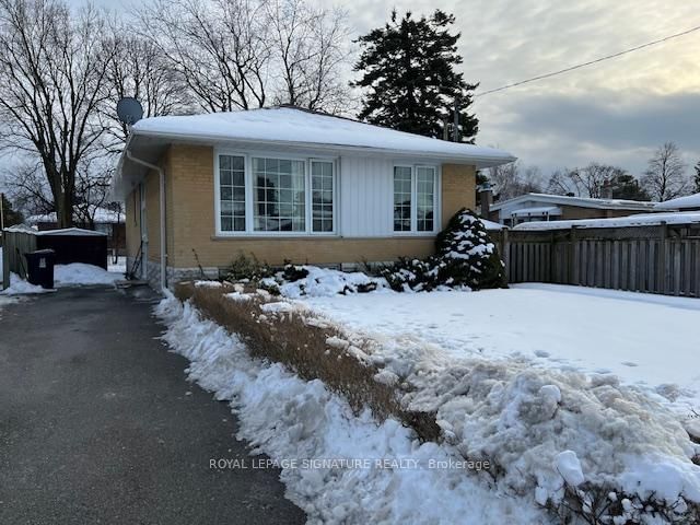 Detached House sold at 61 Holford Crescent, Toronto, Tam O'Shanter-Sullivan, M1T 1L9 - MLS: E11972713