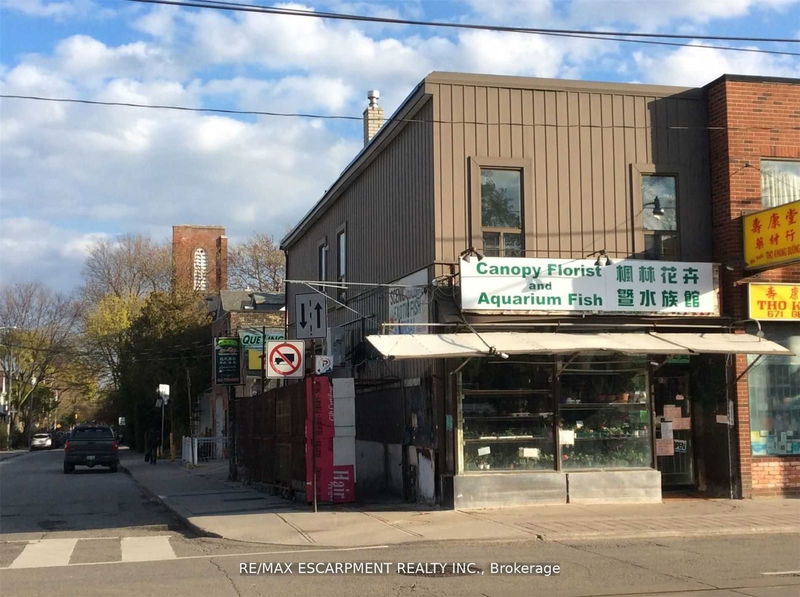 673 Gerrard St, Toronto - South Riverdale image-0-0
