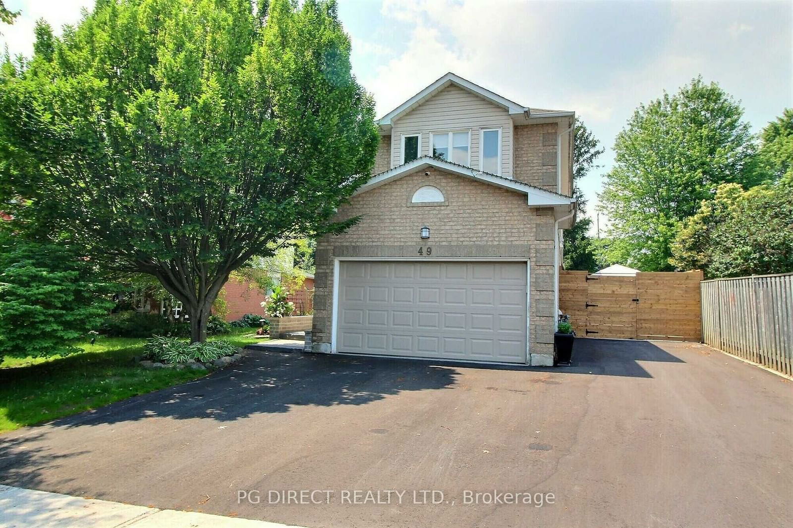 Detached House for sale at 49 Farncomb Crescent, Clarington, Bowmanville, L1C 4L8 - MLS: E11973372