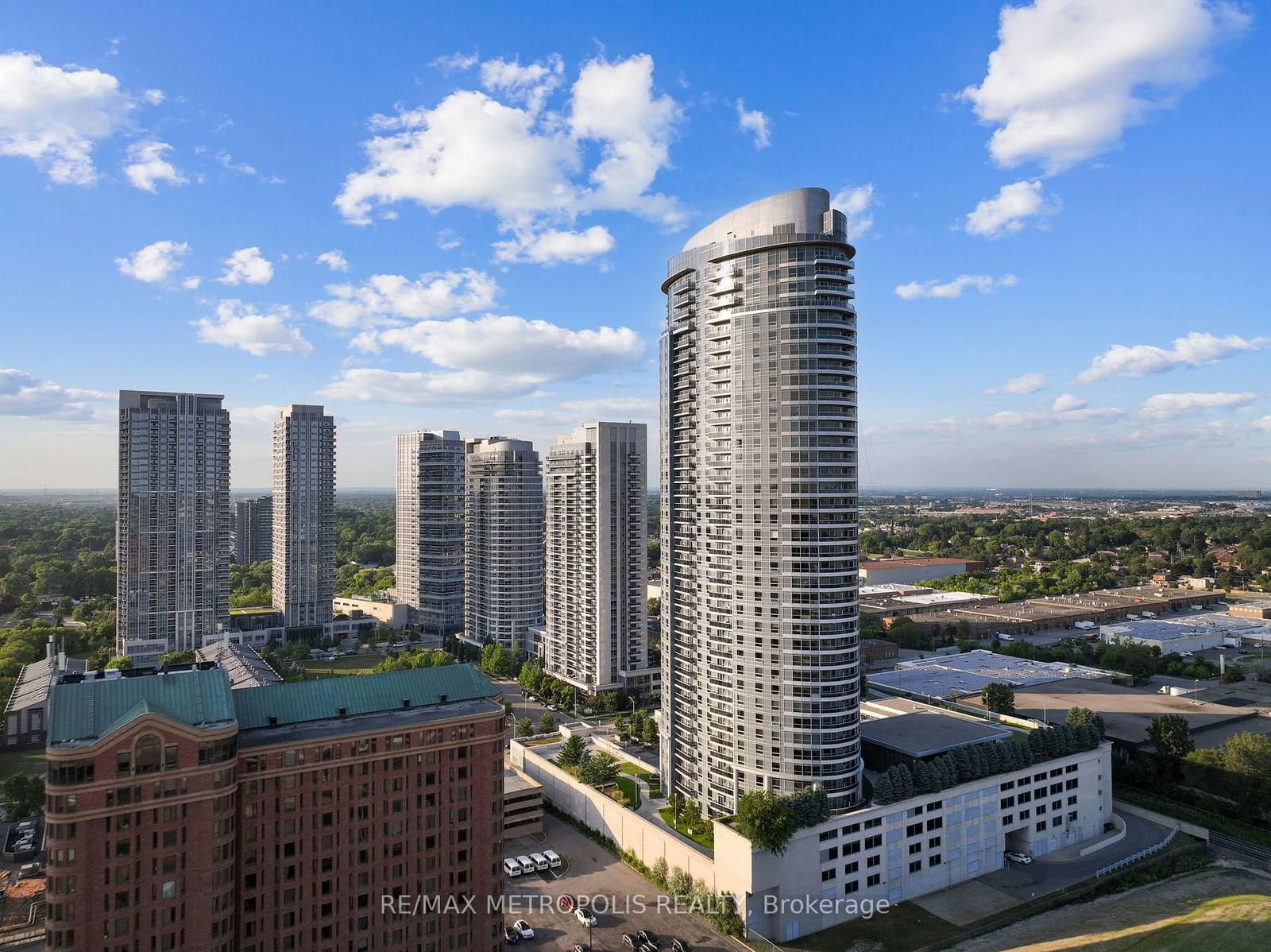 Condo for sale at 816-135 Village Green Square, Toronto, Agincourt South-Malvern West, M1S 0G4 - MLS: E11974566