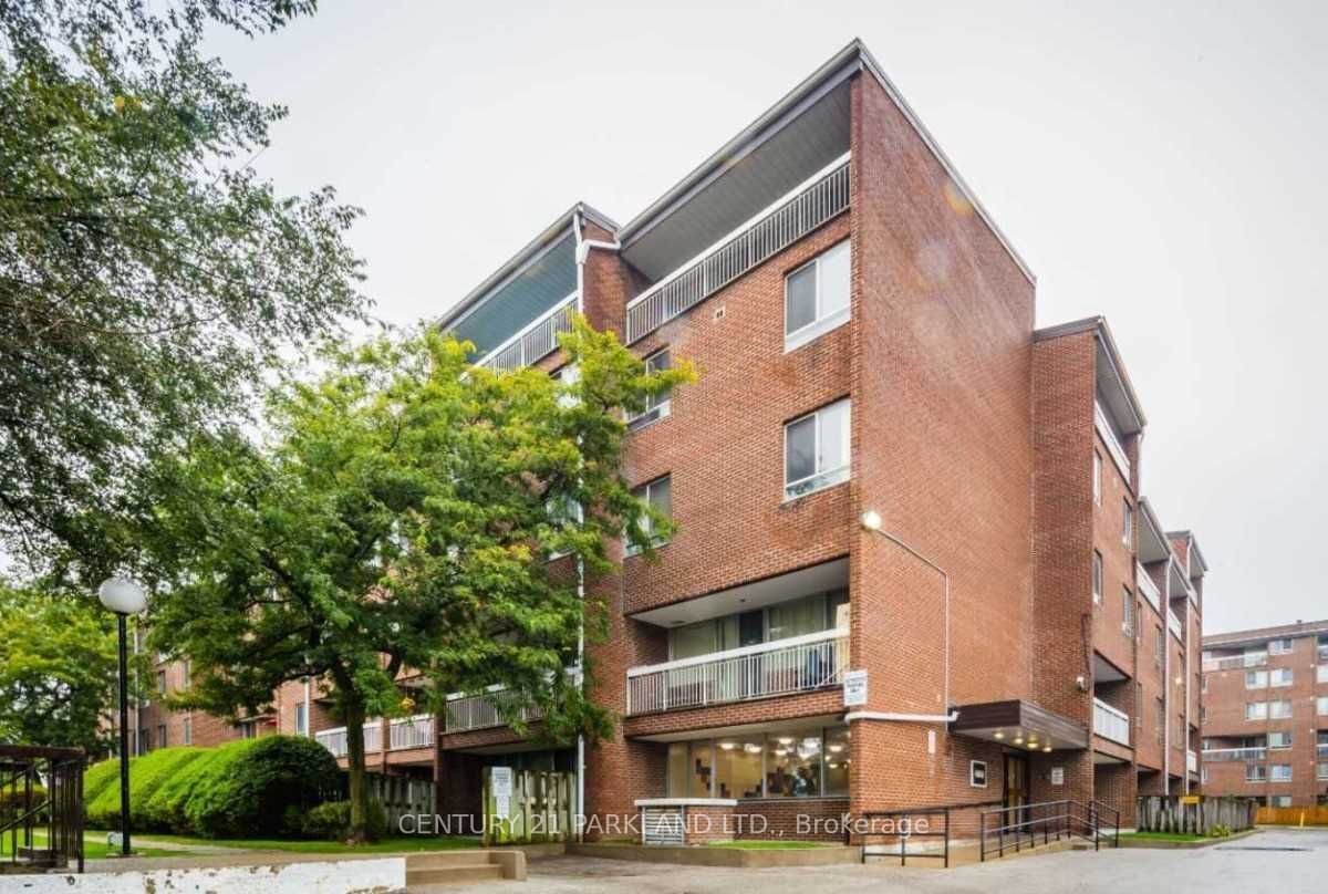 Building at 4060 Lawrence Avenue, Toronto, West Hill