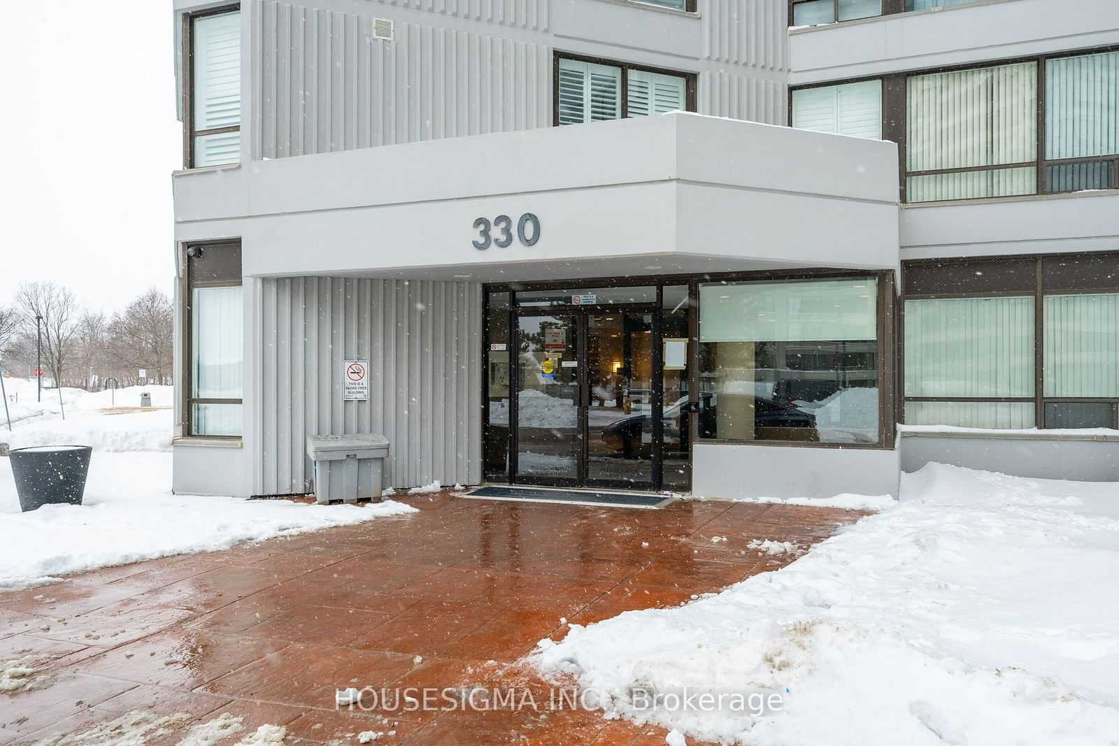 Condo for lease at 1605-330 Alton Towers Circle, Toronto, Milliken, M1V 5H3 - MLS: E11975201