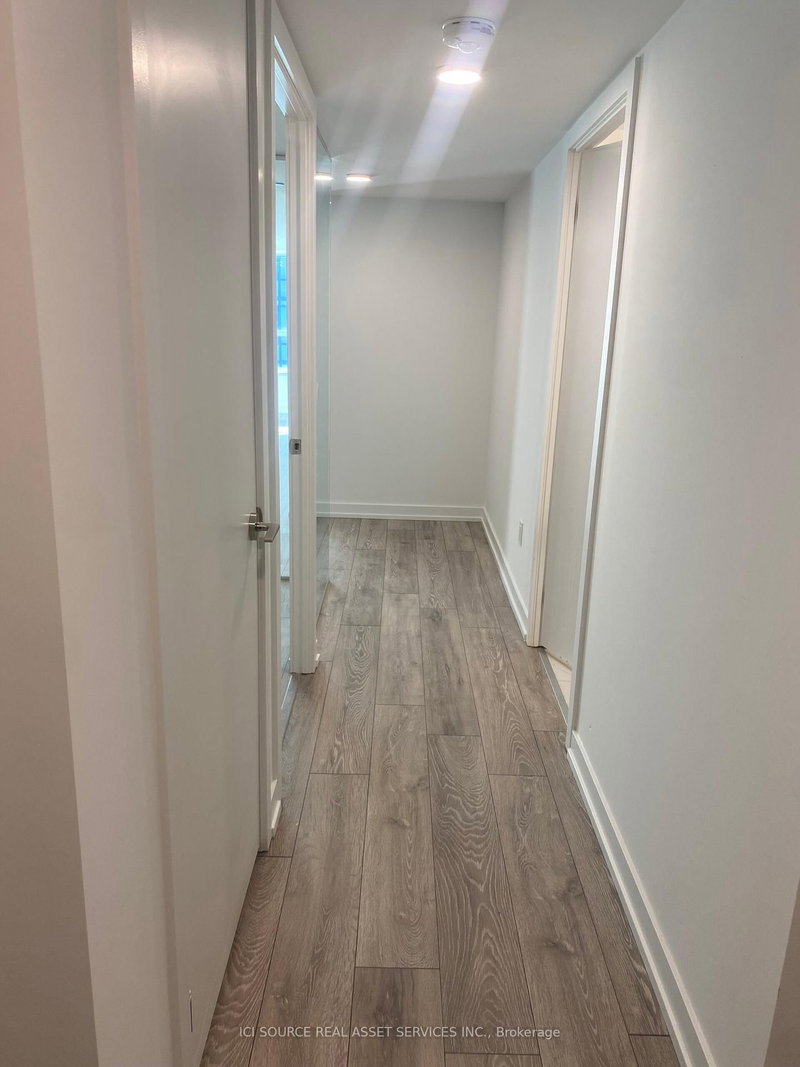 1403 - 1455 Celebration Dr, Pickering, L1W 0C3 | Image 2