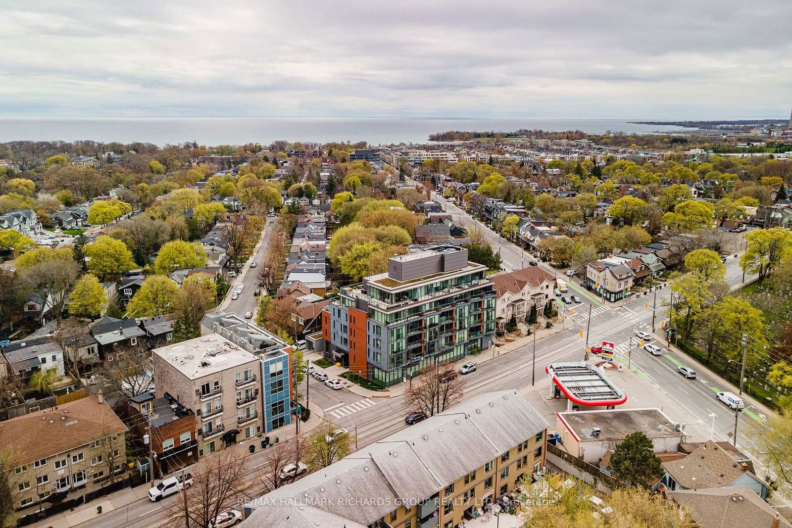 Condo for lease at 404-60 Haslett Avenue Road, Toronto, The Beaches, M4L 1T6 - MLS: E11976267